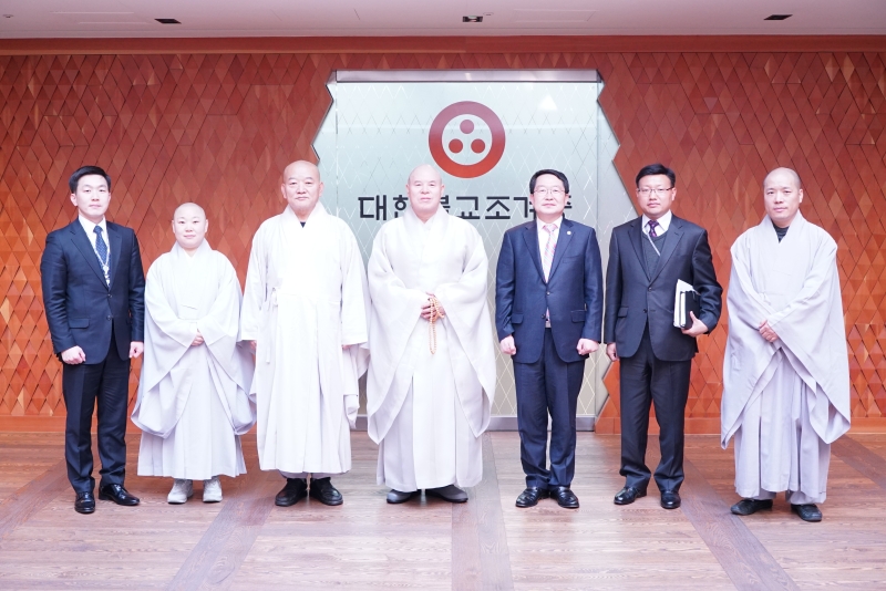 2015.03.23_국방부 백승주 차관 예방2